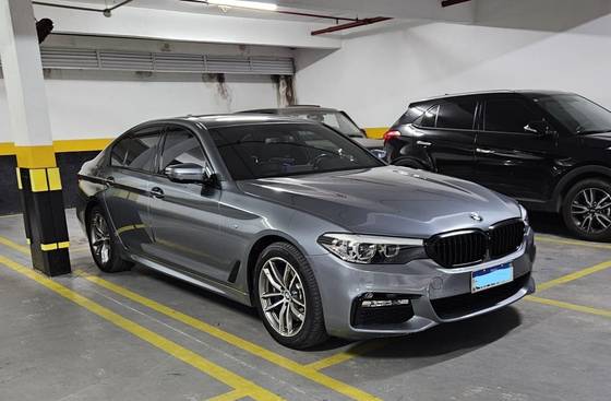 BMW 530i 2.0 16V TURBO GASOLINA M SPORT AUTOMÁTICO BMW 530i 2.0 16V TURBO GASOLINA M SPORT AUTOMÁTICO